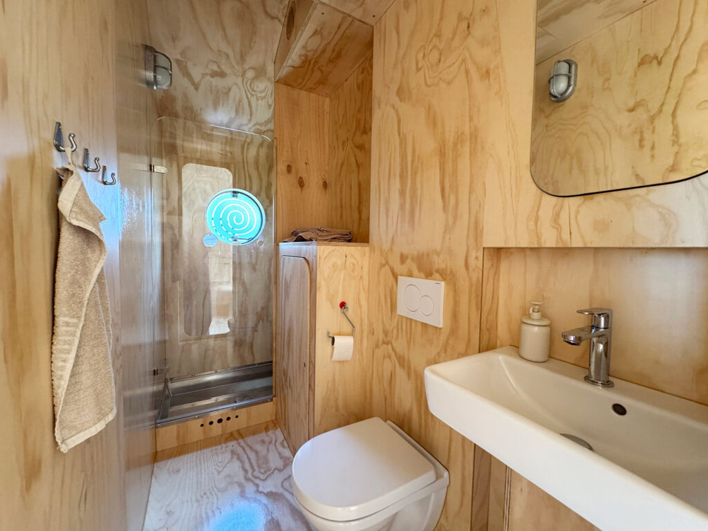 Wikkelhouse bathroom badkamer
